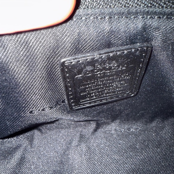 Coach Hologram Irridescent Make up Case - Picture 7 of 11